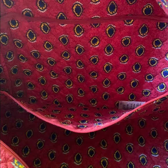 Patterned Weekend Tote - Picture 11 of 12